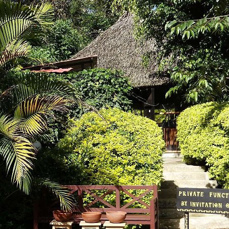 Ikweta Country Inn Maua Kaathene 외부 사진